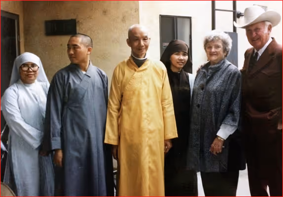 HÌNH ẢNH HOÀI NIỆM ÂN SƯ