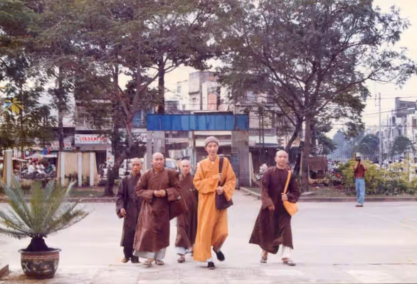 HÌNH ẢNH HOÀI NIỆM ÂN SƯ